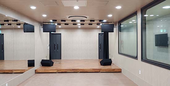 다목적실(무대)